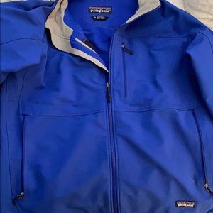 Men’s blue Patagonia jacket